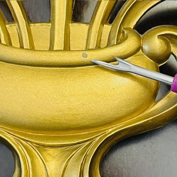 Syroco MCM 1962 Hollywood Regency Floral Wall Decor Plaque Goldtone - Picture 5 of 5